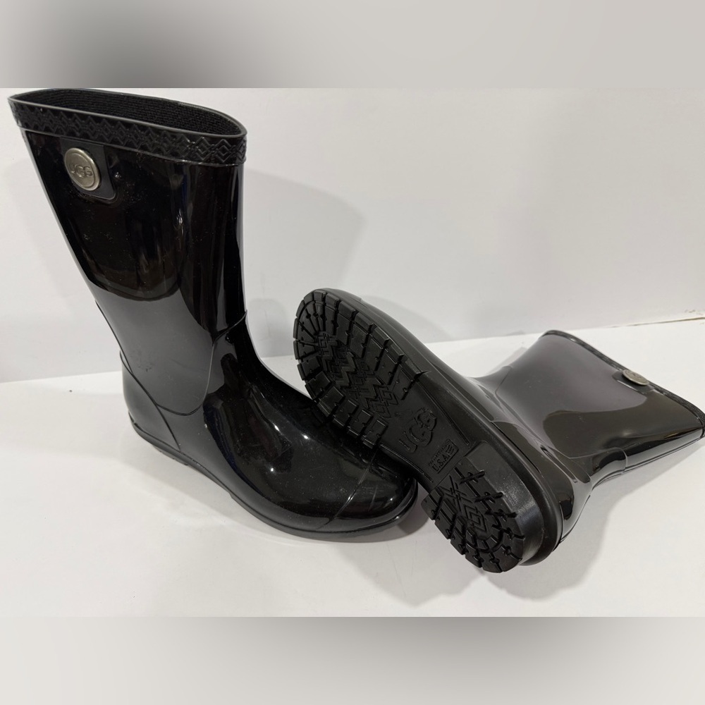 UGG Black Glossy Rain Boots Size 6 Waterproof Rubber Mid Calf - Picture 8 of 10